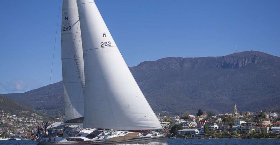 Hobart: Luxury Yacht Scenic Sailing Tour with Snacks - Who should book this sailing tour?