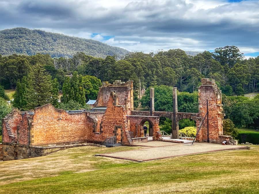 Hobart: Port Arthur & Tasman Park Full-Day Trip with Cruise - Four hours inside Port Arthur
