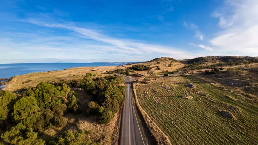 Hobart: Wineglass Bay & Freycinet Active Day Tour - Reaching Wineglass Bay Lookout