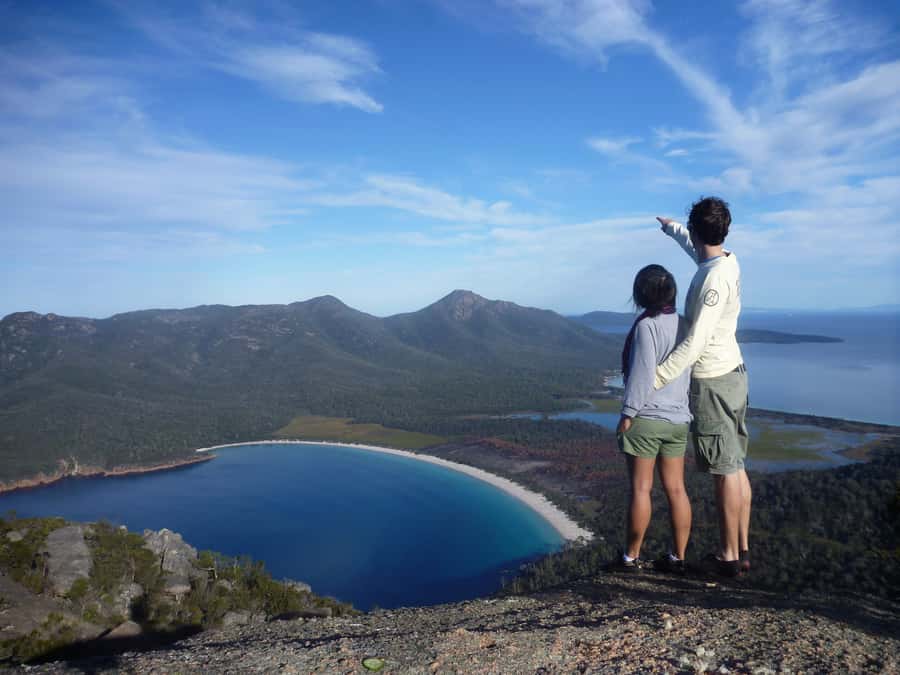 Hobart: Wineglass Bay & Freycinet Active Day Tour - Choosing between the beach and the shorter route