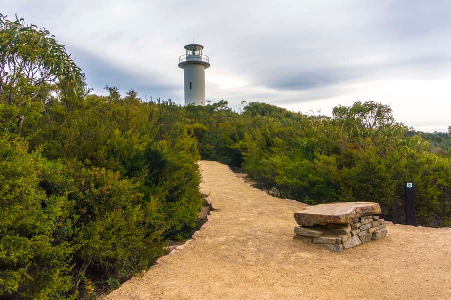 Hobart: Wineglass Bay, Freycinet Park, and Richmond Tour - Honeymoon Bay and Cape Tourville