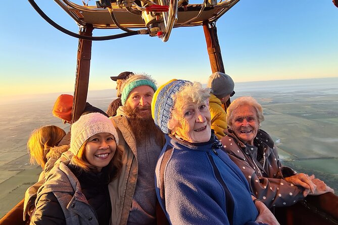 Hot Air Balloon Flights in Perth (Avon Valley) with breakfast - Sunrise above the Avon River