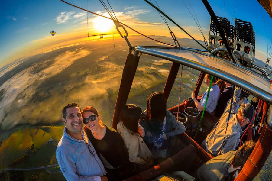 Hunter Valley: Sunrise Balloon Ride with Bubbly Breakfast - Why a Hunter Valley balloon flight works so well at sunrise