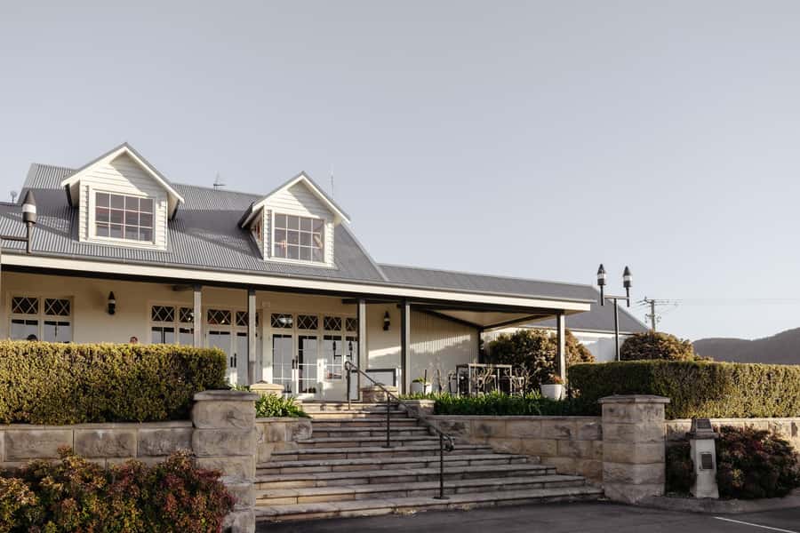 Hunter Valley: Wine Tour with 2-Course Lunch, Choc & Cheese - Binnorie Dairy and soft cheese tasting