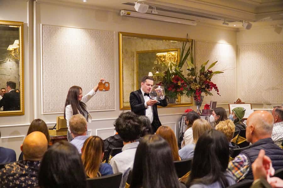 Impossible Occurrences - Melbourne Magic Show - Key points to know before you book