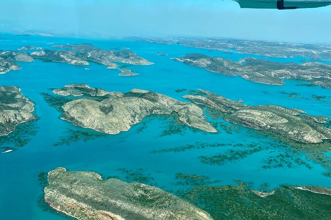 Incredible Islands Tour - Horizontal Falls & Cygnet Bay Pearl Farm - Cape Leveque, red cliffs and time by the water