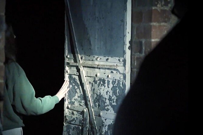 J Ward Lunatic Asylum Ghost Tour - Ghost Detectors and the Question of Evidence