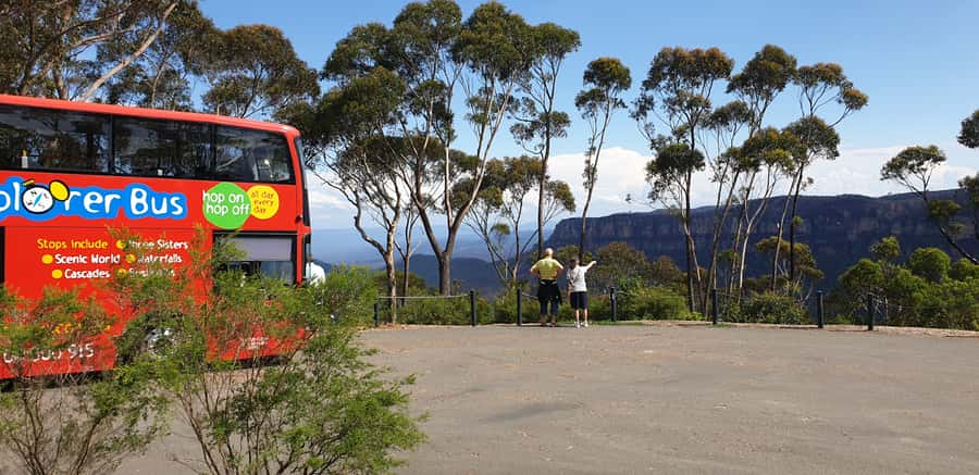 Katoomba: Lyrebird Hop-On Hop-Off and Scenic World Pass - Scenic Skyway and the glass floor