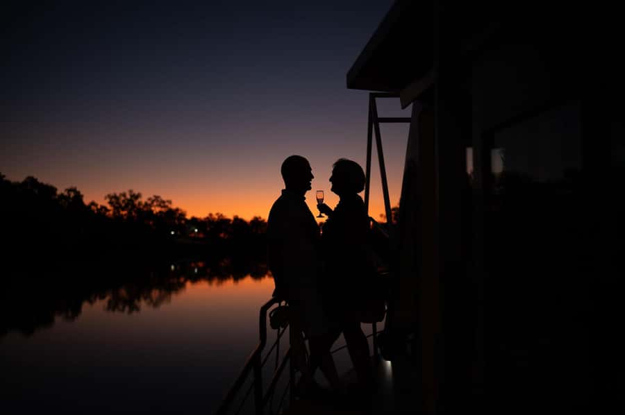 Longreach: Drover's Sunset Cruise & Outback Dinner & Show - How the timing works in real life