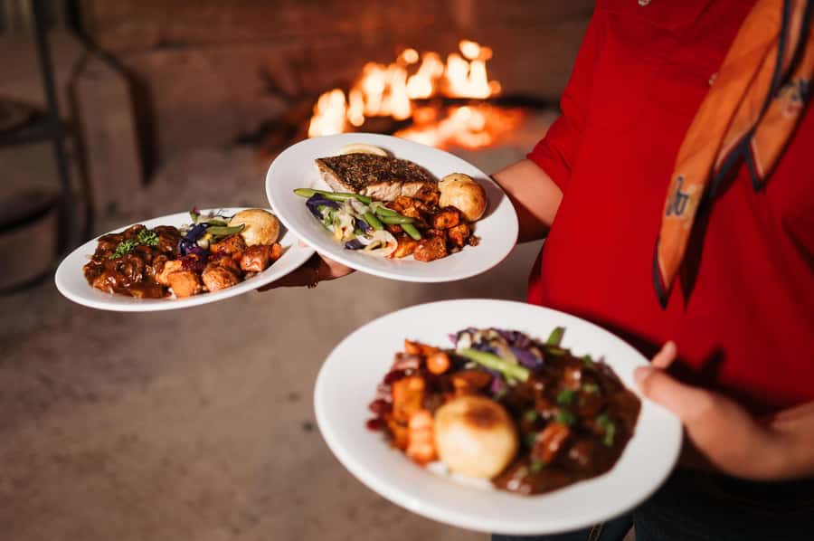 Longreach: Smithy's Outback Dinner and Show - Is $70 a fair price?