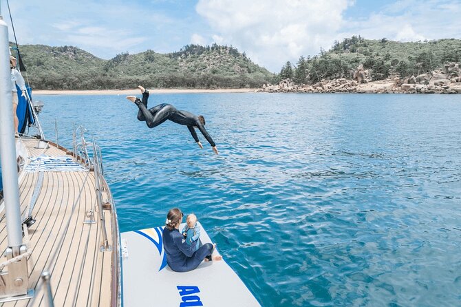 Magnetic Island: Lunchtime Sailing Cruise - A generous lunch with local flavor