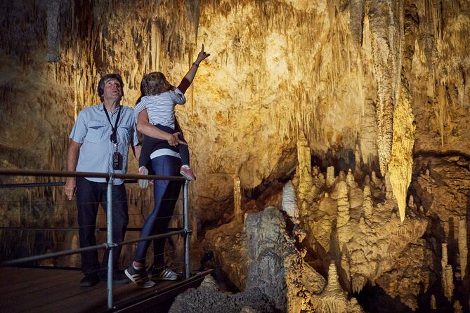 Mammoth Cave Self-guided Audio Tour (Located in Western Australia) - How the self-guided audio tour works