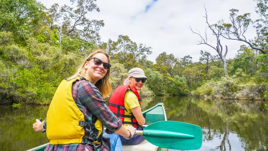Margaret River: Guided Canoe & 4x4 Tour with Lunch & Wine - What the $154 price buys you
