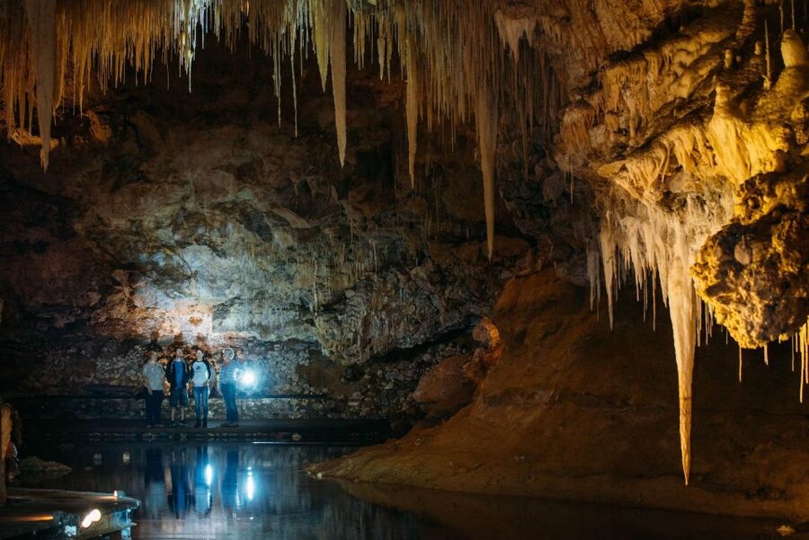 Margaret River: Lake Cave Fully-Guided Tour - The suspended table and the carefully directed lights