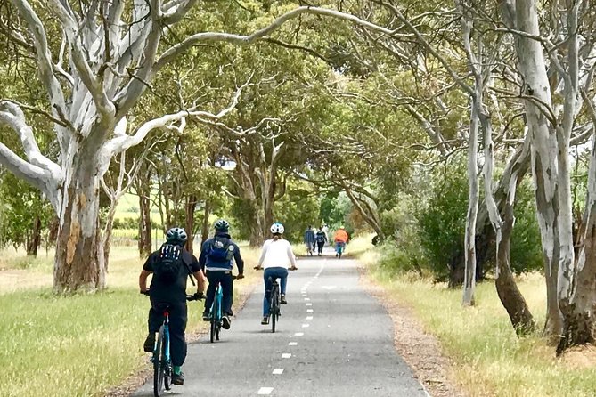 McLaren Vale Shiraz Trail Cycling Tour from Adelaide - Willunga adds a Saturday market option