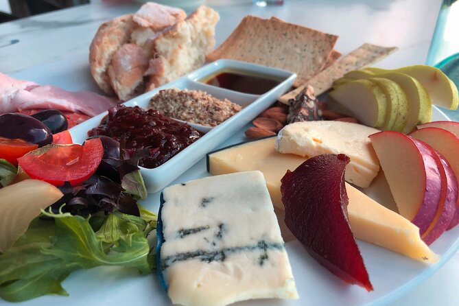 McLaren Vale Winery Small Group Tour with Wine Tasting and Lunch - The guide can shape the entire day