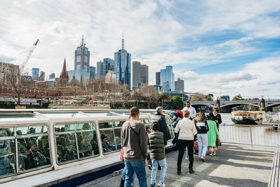 Melbourne: 1-Hour Gardens and Sporting Precinct River Cruise - A quick orientation from Southgate to the Yarra