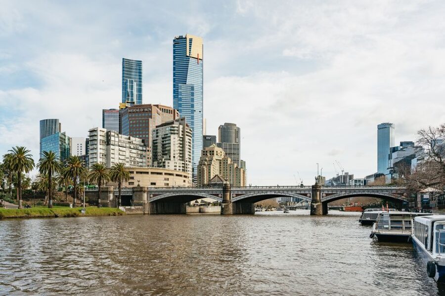 Melbourne: 1-Hour Gardens and Sporting Precinct River Cruise - The Royal Botanic Gardens from the water
