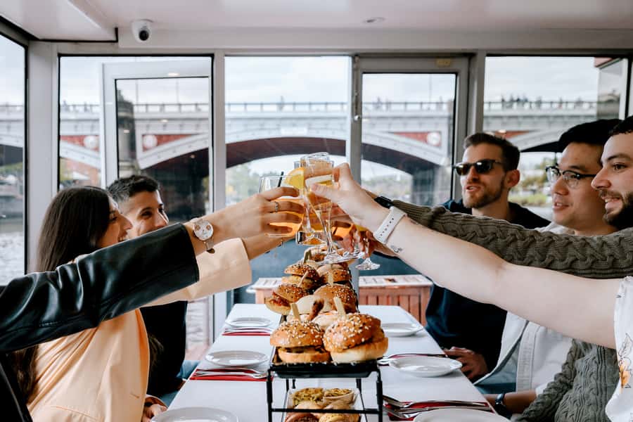 Melbourne: 2-Hour Bottomless Brunch Cruise - Key points at a glance