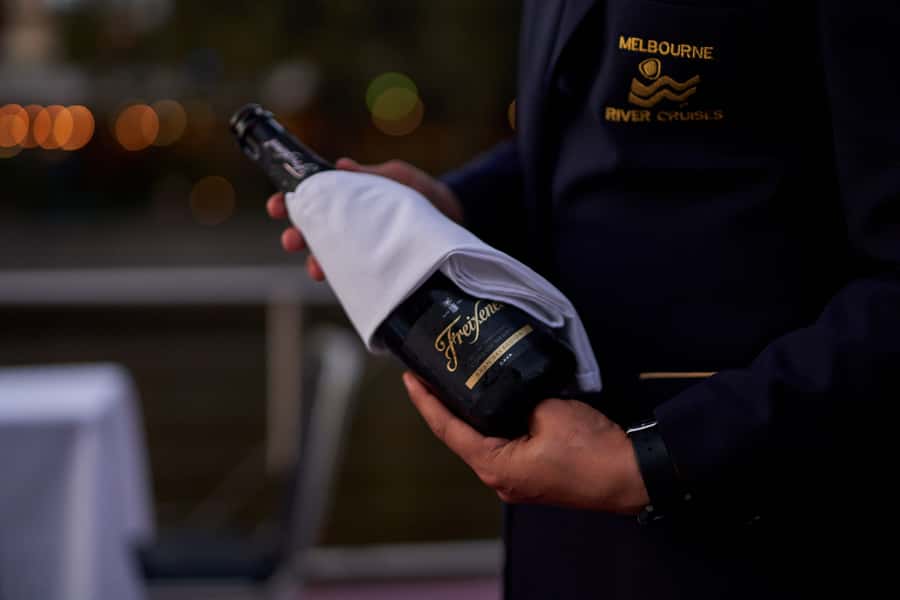 Melbourne: 4-Course Dinner Cruise with Drinks - Key points to know before booking