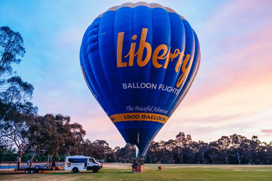 Melbourne: Balloon Flight at Sunrise - Helping inflate the balloon