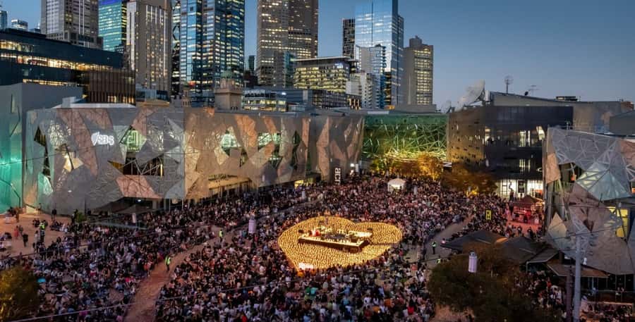 Melbourne City Surrounding Sightseeing Tour - Carlton Gardens brings architecture and open space