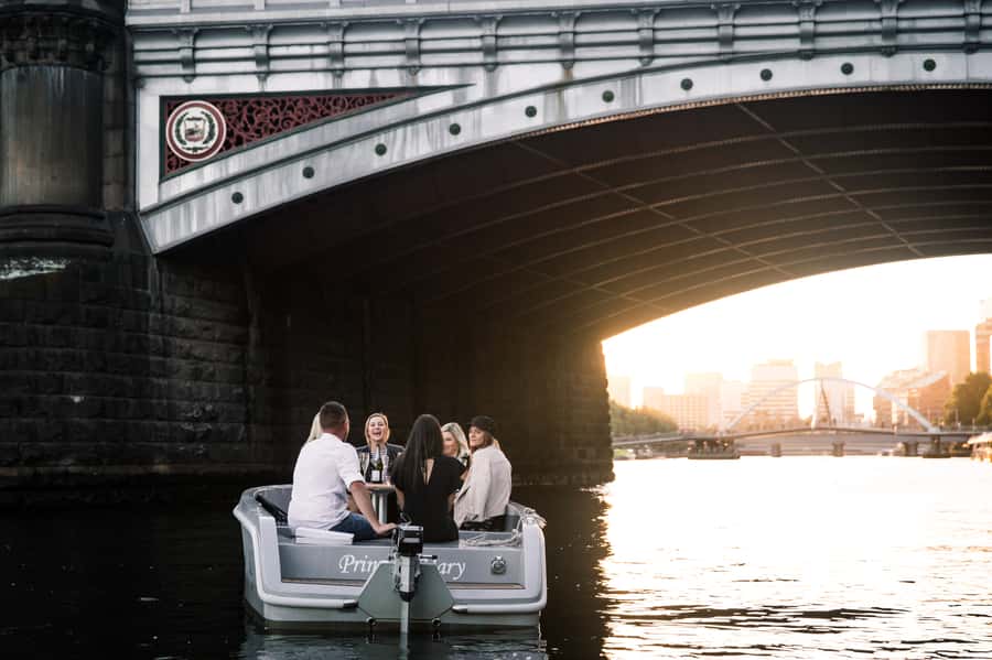 Melbourne: Electric Picnic Boat Rental on the Yarra River - Choosing one, two, or three hours