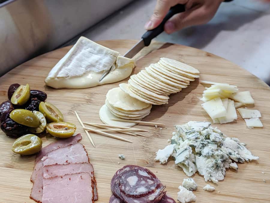 Melbourne Flavors: Queen Victoria Market Food Tour - Why Queen Victoria Market makes a good first food stop