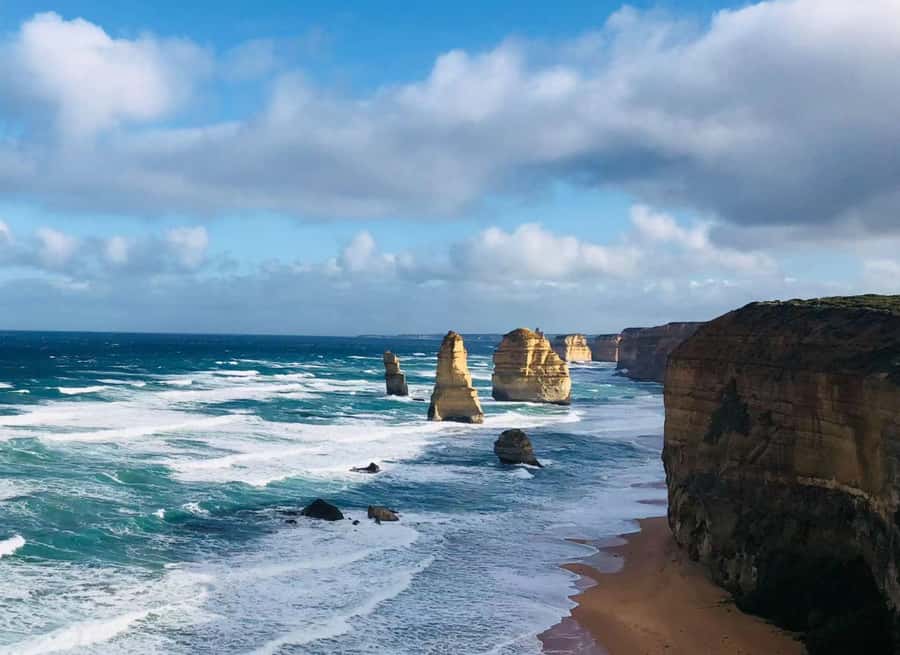 Melbourne: Great Ocean Road Max Highlights & London Bridge - Who will get the most from the $34 price