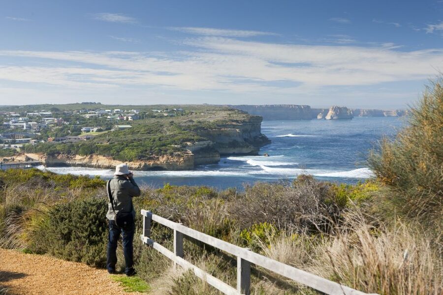 Melbourne: Great Ocean Road & Rainforest Trip - The Otway rainforest changes the mood