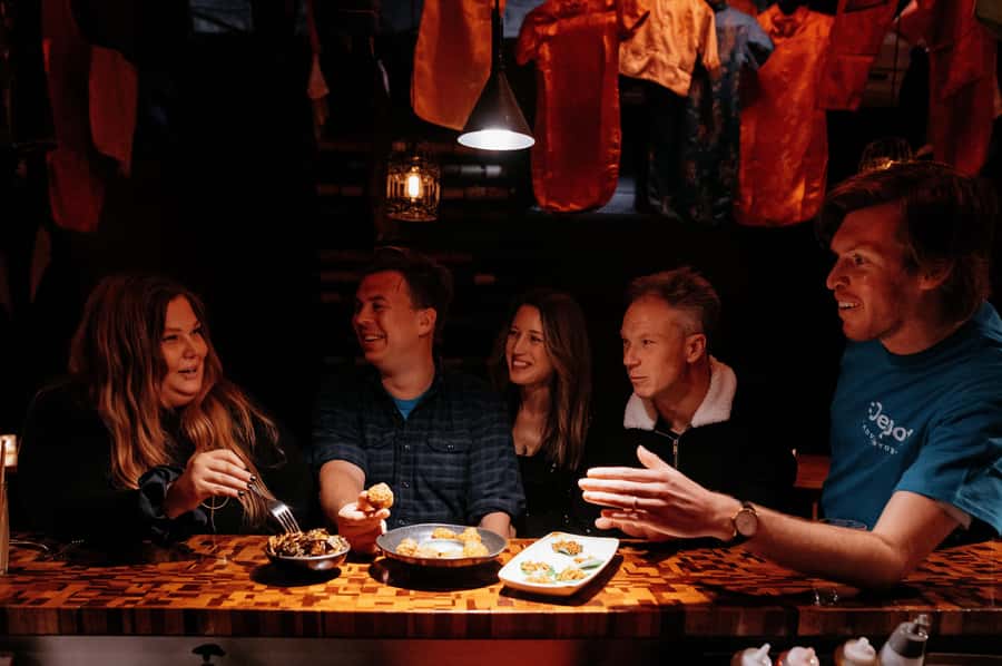 Melbourne: Guided Night-Time Food Walking Tour - What the AU$131 price gets you