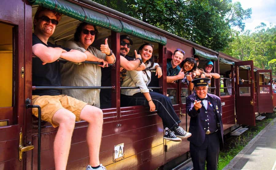 Melbourne: Half-Day Puffing Billy Steam Train Experience - The morning drive from Melbourne to Belgrave