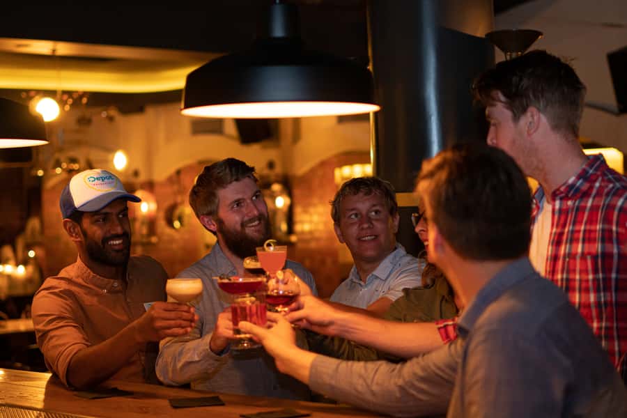 Melbourne: Laneway Bar Tour Where Locals Drink - Why four old bars tell Melbourne’s story