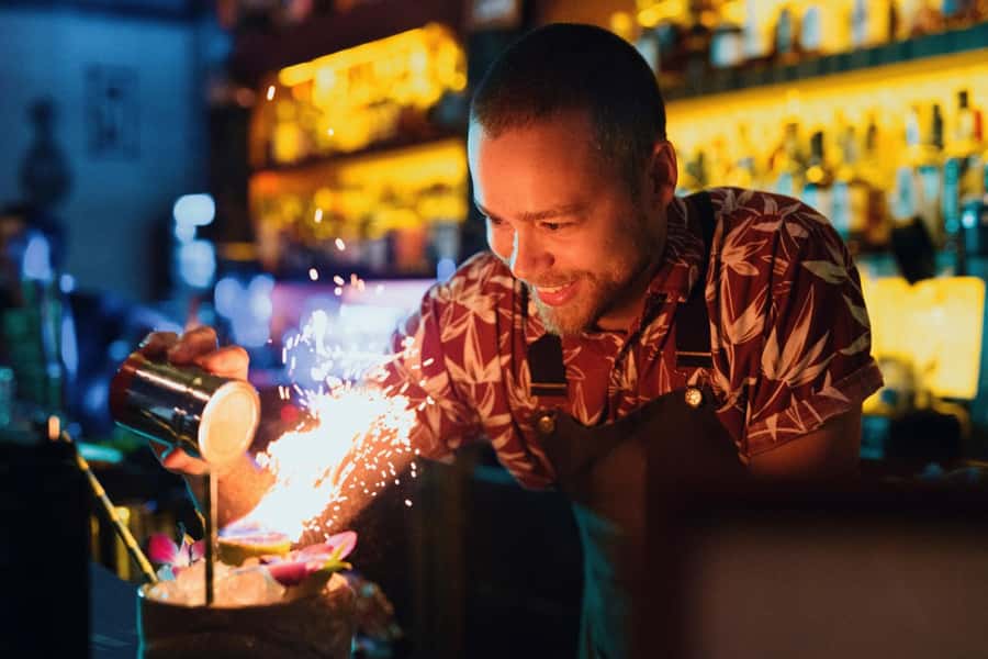 Melbourne: Laneway Bar Tour Where Locals Drink - The guides make the difference