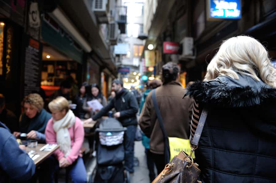 Melbourne Laneways Tour - The first part: a city lesson under your feet