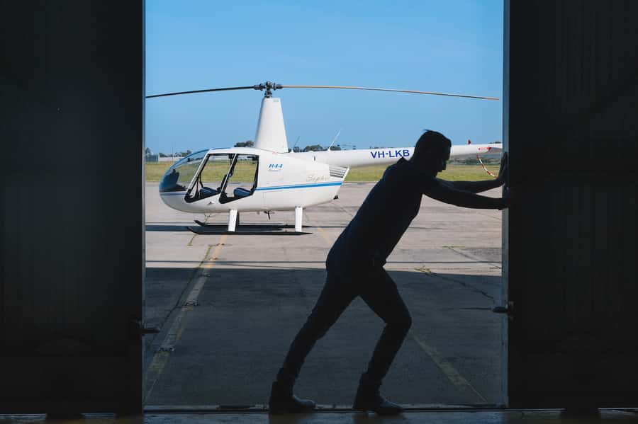 Melbourne: Private City Skyline and Bay Helicopter Ride - Pilot care and the flying experience