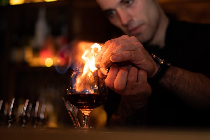 Melbourne's Living Laneway Scene: Local Bars and Their Stories - Why Melbourne’s laneways make a good bar tour