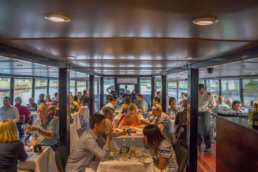 Melbourne: Spirit Of Melbourne Yarra River Lunch Cruise - Key points to know before booking