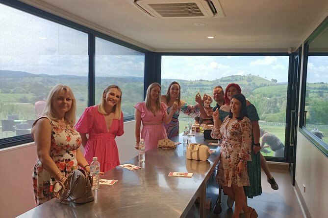 Melbourne: Yarra Valley Wine, Gin, Whisky and Chocolate Tour - Hubert Estate combines lunch and Indigenous art