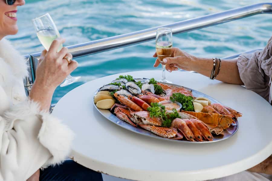 Mooloolaba: Seafood Lunch Cruise - Practical tips for a better ride
