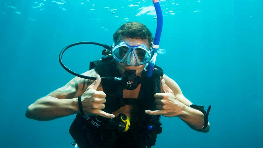Moreton Island Day-Trip to Scuba Dive and More - Reaching Moreton Island by 75-Minute Catamaran