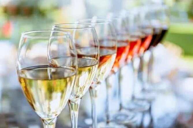 Mount Tamborine Deluxe Wine Tasting with Two Course Lunch - Cedar Creek offers a shorter, broad tasting
