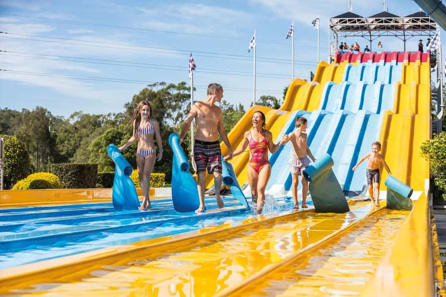 Movie World, Sea World, Wet’n’Wild & More - 5 Day Pass - Four parks, one five-day plan