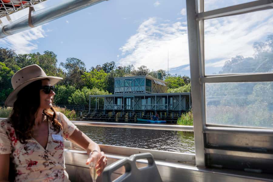 Noosa: Afternoon Cruise through the Noosa Everglades - The ride to Habitat Noosa and what to expect