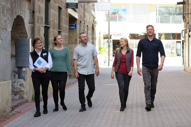 Old Hobart Pub Walking Tour - Why the small group helps