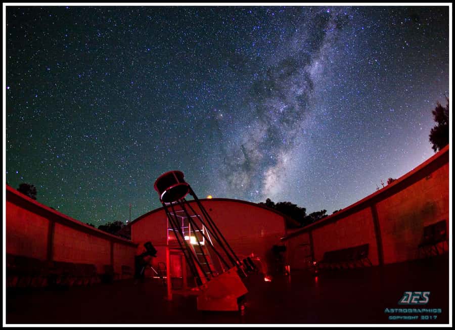 Perth: Gravity Discovery Centre Nighttime Experience Ticket - The Observatory and Its Large Telescopes