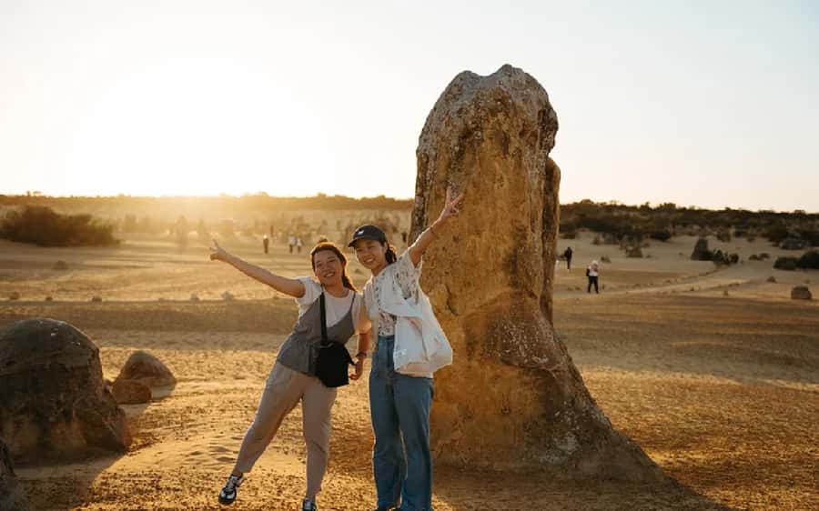Perth: Pinnacles Desert Sunset & Stargazing with Dinner - Sunset at Nambung National Park