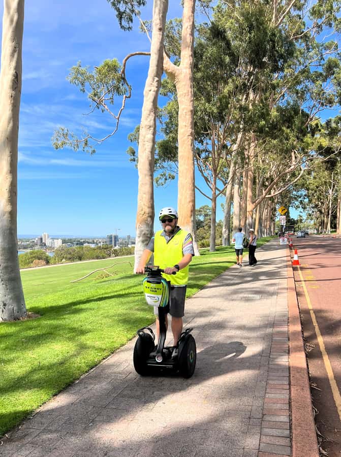 Perth Segway 1.5 Hour Kings Park Tour - The ride back through Perth