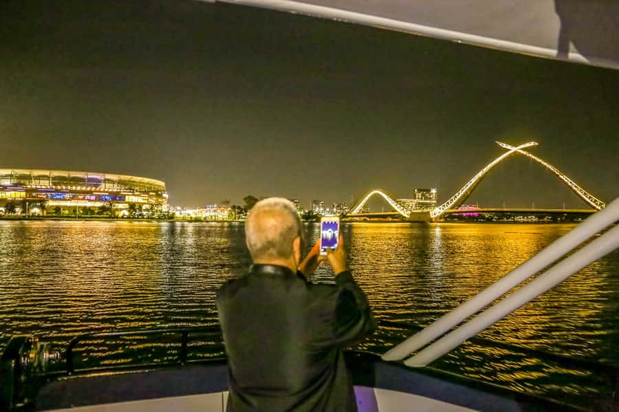 Perth: Swan River Dinner Cruise - Is $106 good value?