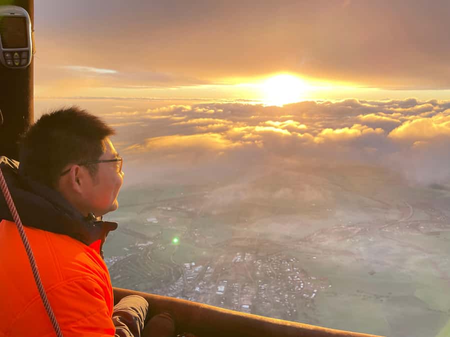Perth to Northam: Balloon flight including shuttle bus - One hour above the Avon Valley
